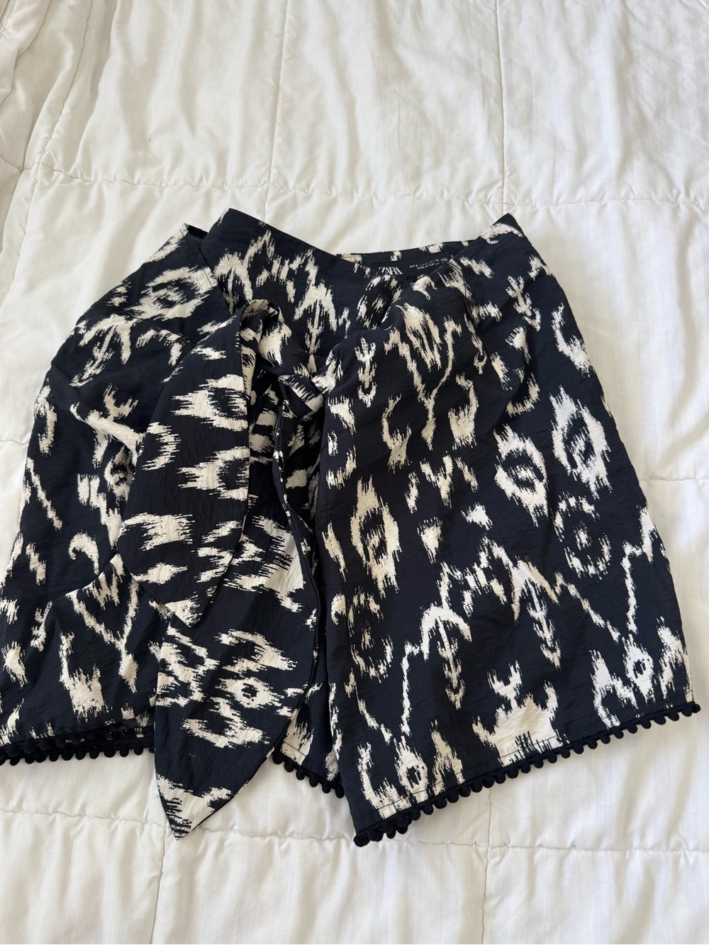 Zara Black and White Printed Tie-Waist Bermuda Shorts